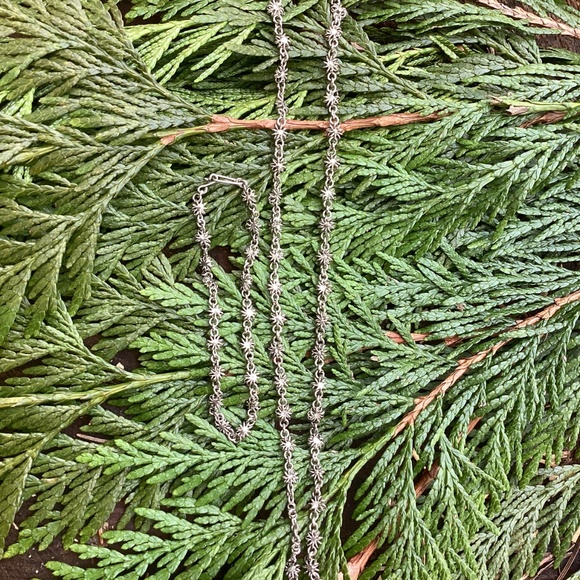 Unique And Beautiful Intricate Silver Link Necklace & Bracelet Set 🦋 - Picture 7 of 12